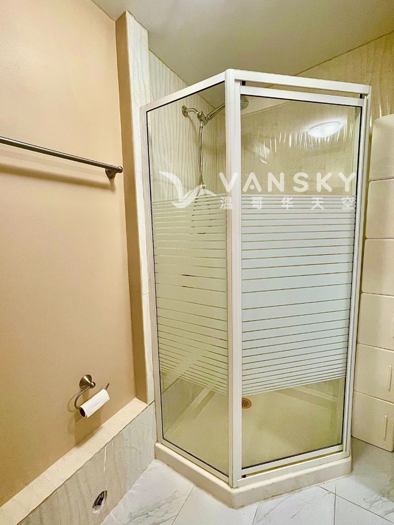 250715162849_车房照片 洗澡.jpg